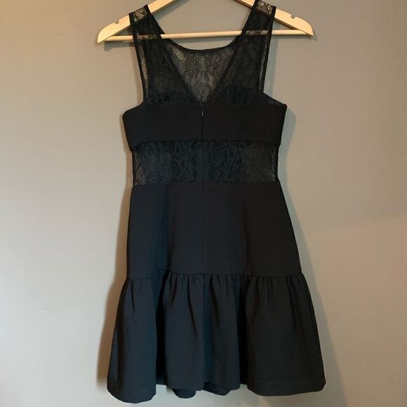 BCBGeneration black sleeveless lace dress - Picture 11 of 15